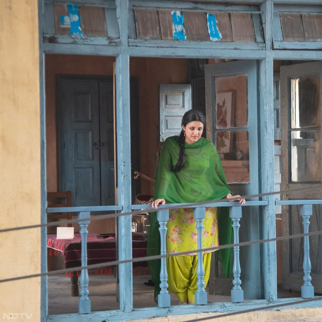 परिणीति चोपड़ा ने अमर सिंह चमकीला के लिए बढ़ाया 15 किलो वजन, देखें तस्वीरें
