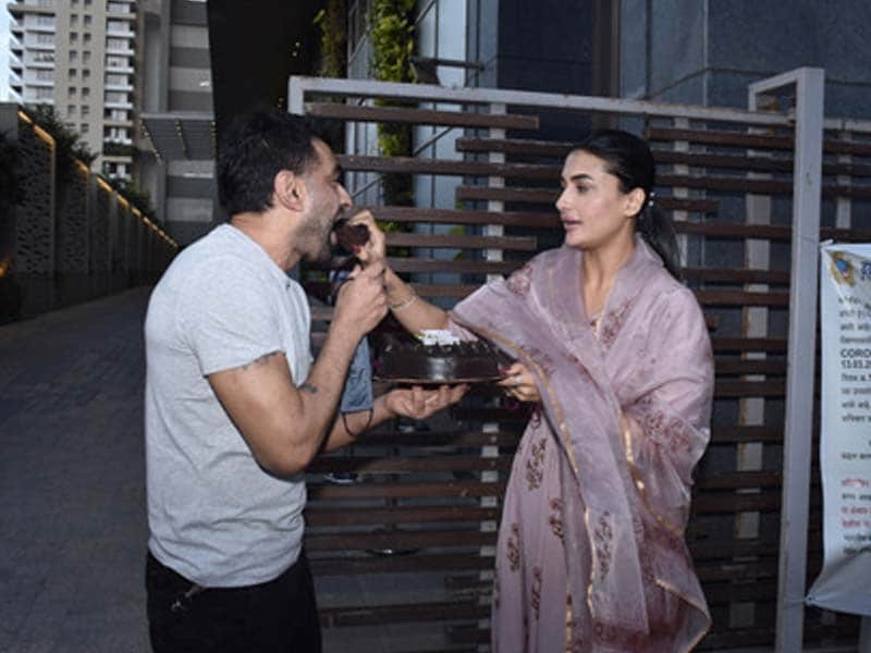 Photo : Inside Pavitra Punia's Birthday Celebrations With Eijaz Khan