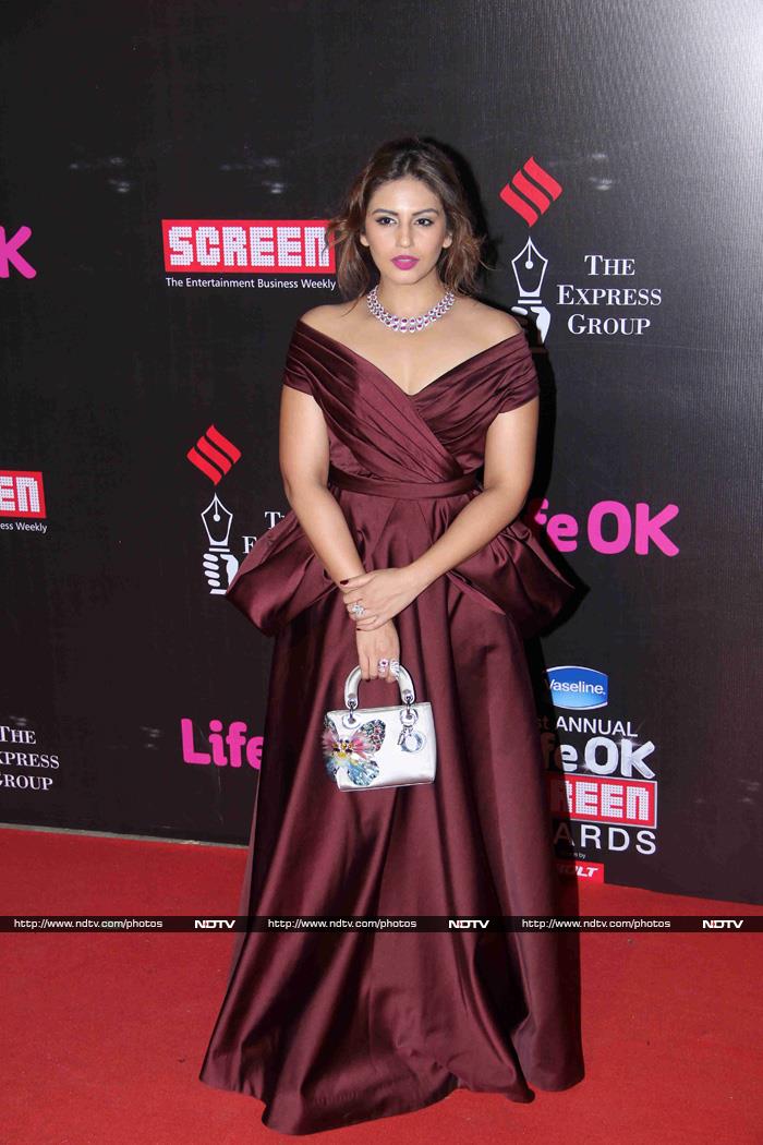 Celebrity Roll Call At The Screen Awards 2015