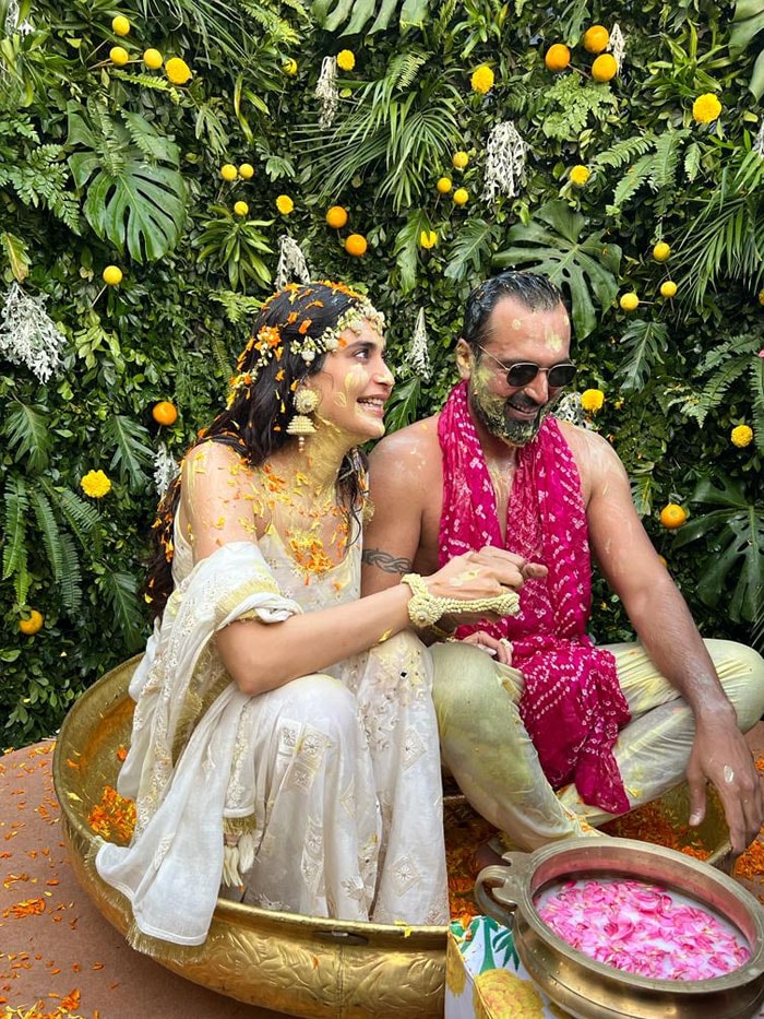 Pics From Karishma Tanna"s <i>Haldi</i> Ceremony