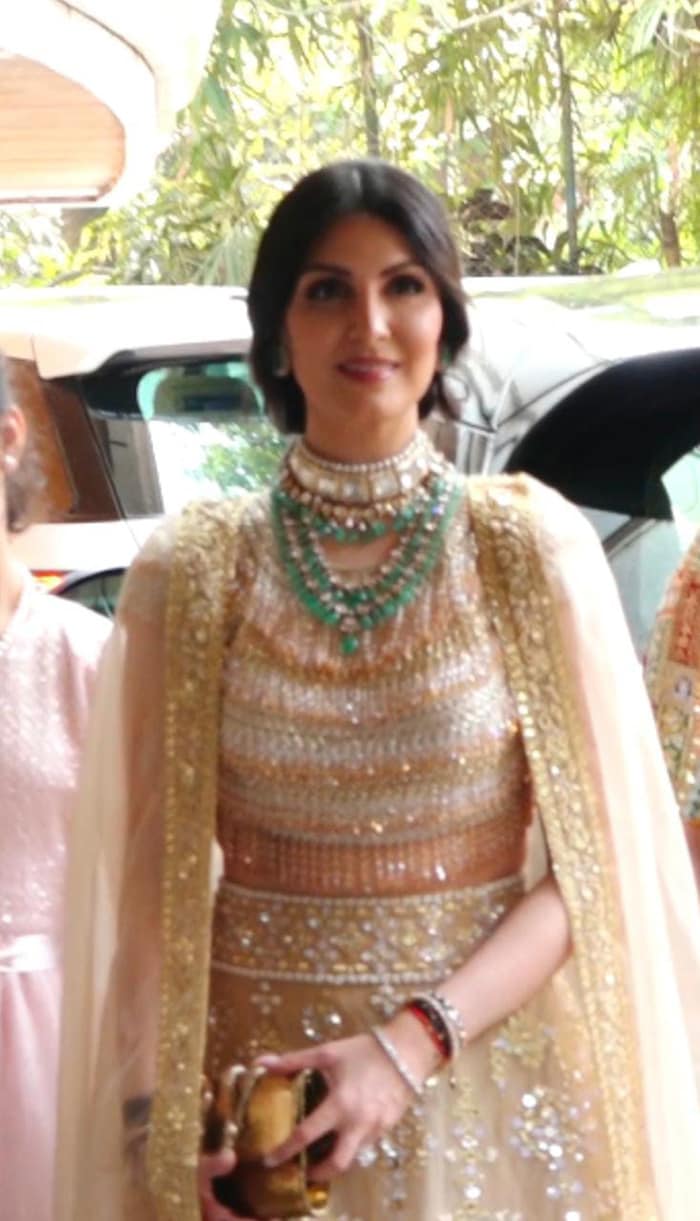 Pics: Ranbir Kapoor And Alia Bhatt\'s Wedding Guests Were Dressed In Their Best
