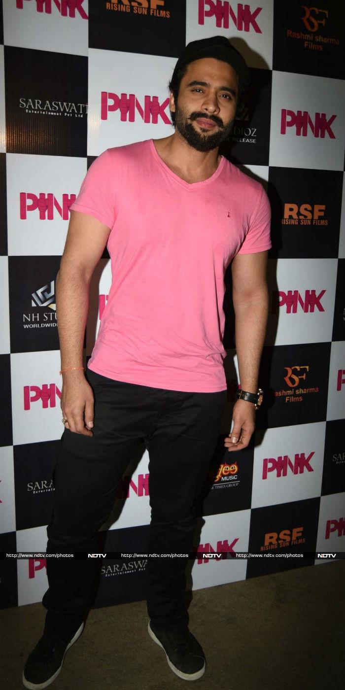 Preity Zinta, Kriti Sanon Paint Bollywood Pink With Taapsee
