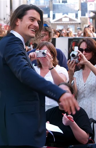 British actor Orlando Bloom arrives for the European Premiere of Pirates of the Caribbean: Dead Man's Chest, at the Odeon Cinema in Leicester Square.