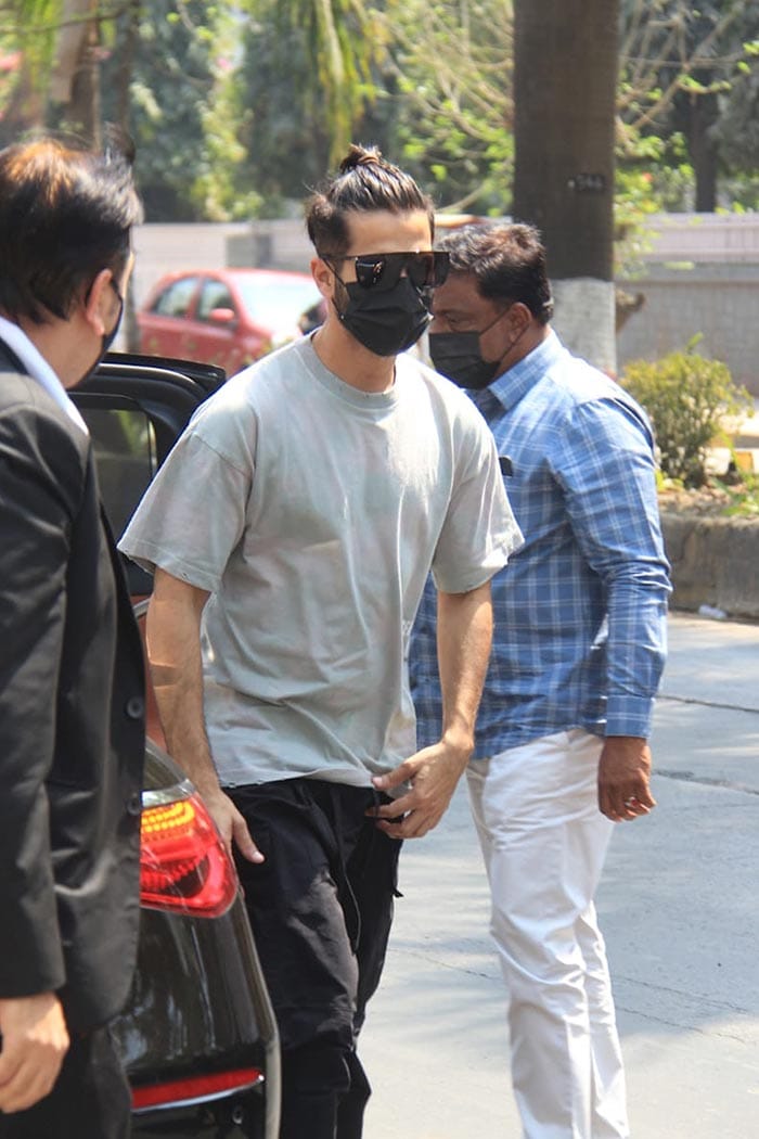 Shahid Kapoor looked smart for his day out.