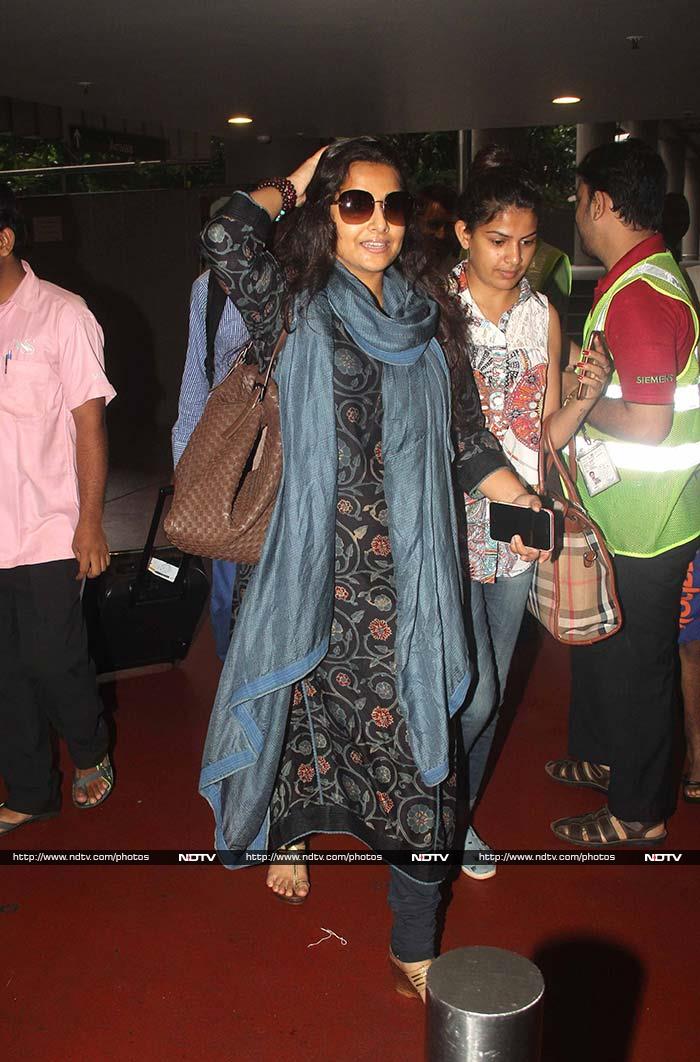 ये तस्‍वीरें बयान करतीं हैं एक्‍ट्रेस माहिरा खान की खुबसूरती...