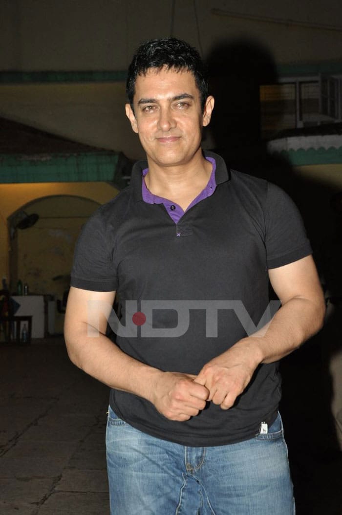 <b>Top Ten Actors 2009</b><br>

#1: Aamir Khan