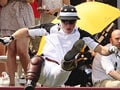 Photo : Prince Harry takes a tumble