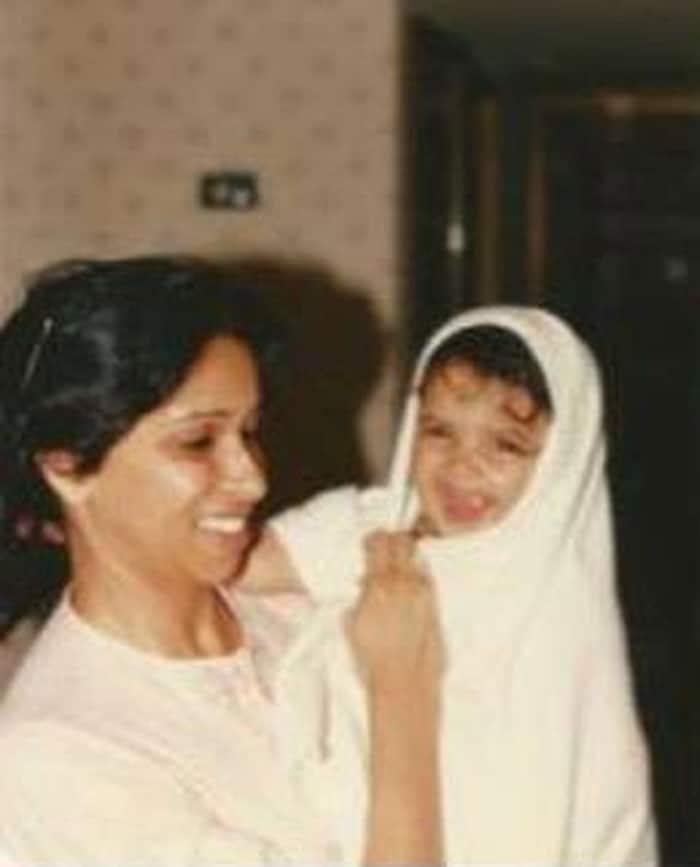 Do you recognise this dimpled little baby?