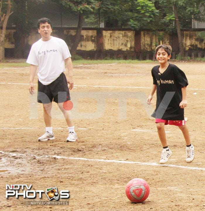 Salman Khan enjoys soccer match with kids