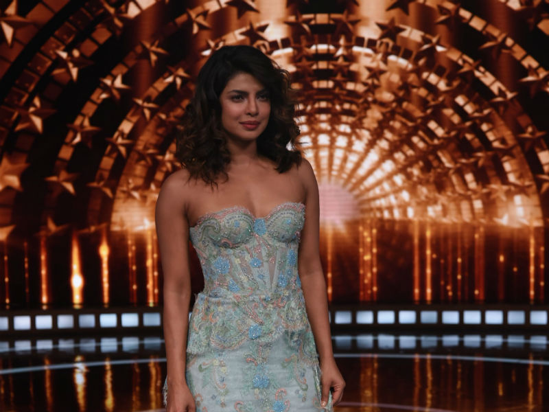 Tracking Priyanka Chopra's Whereabouts In Mumbai City