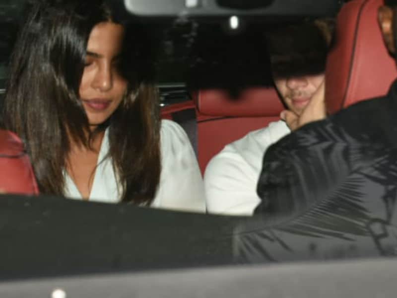 Photo : Priyanka Chopra And Nick Jonas' Love Story In Mumbai