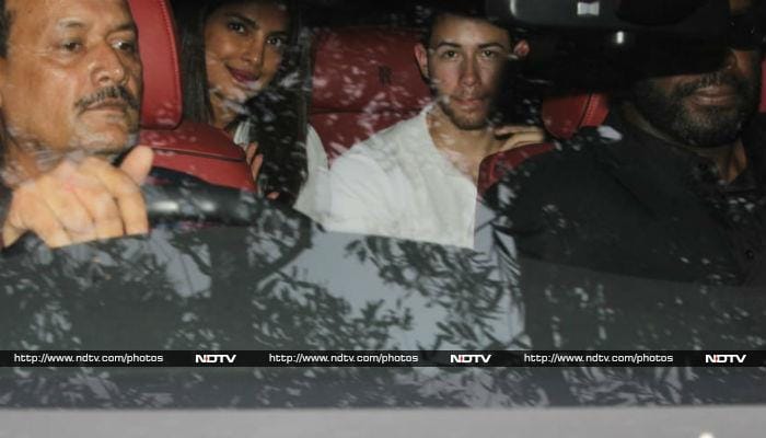 Priyanka Chopra And Nick Jonas\' Love Story In Mumbai