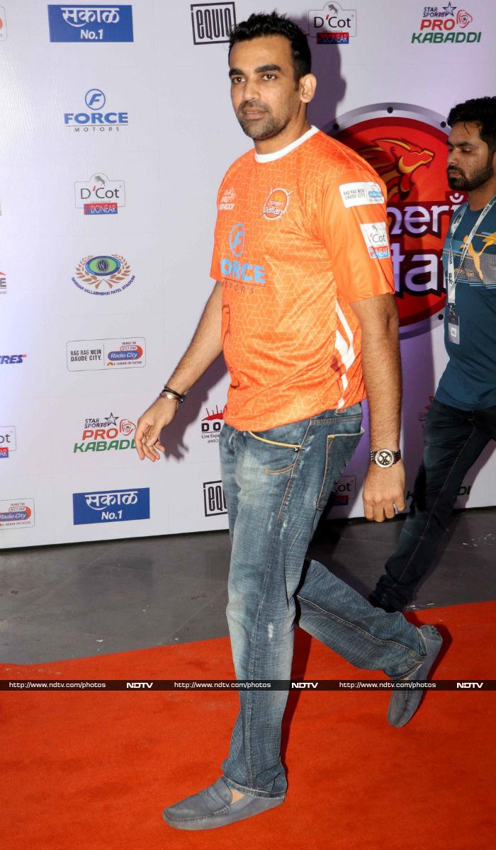 Big B, Shah Rukh, Ranbir <i> Le Panga</i> at Pro Kabaddi League 2016