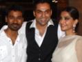 Sonam parties with her <I>Raanjhanaa</i>s