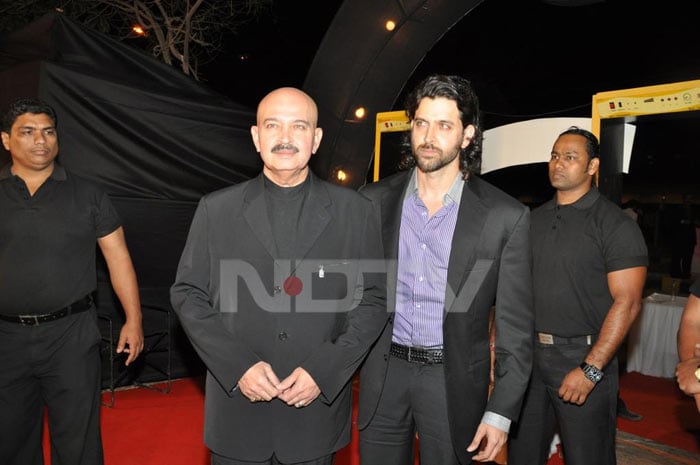 Vidya, Deepika, Hrithik at music awards