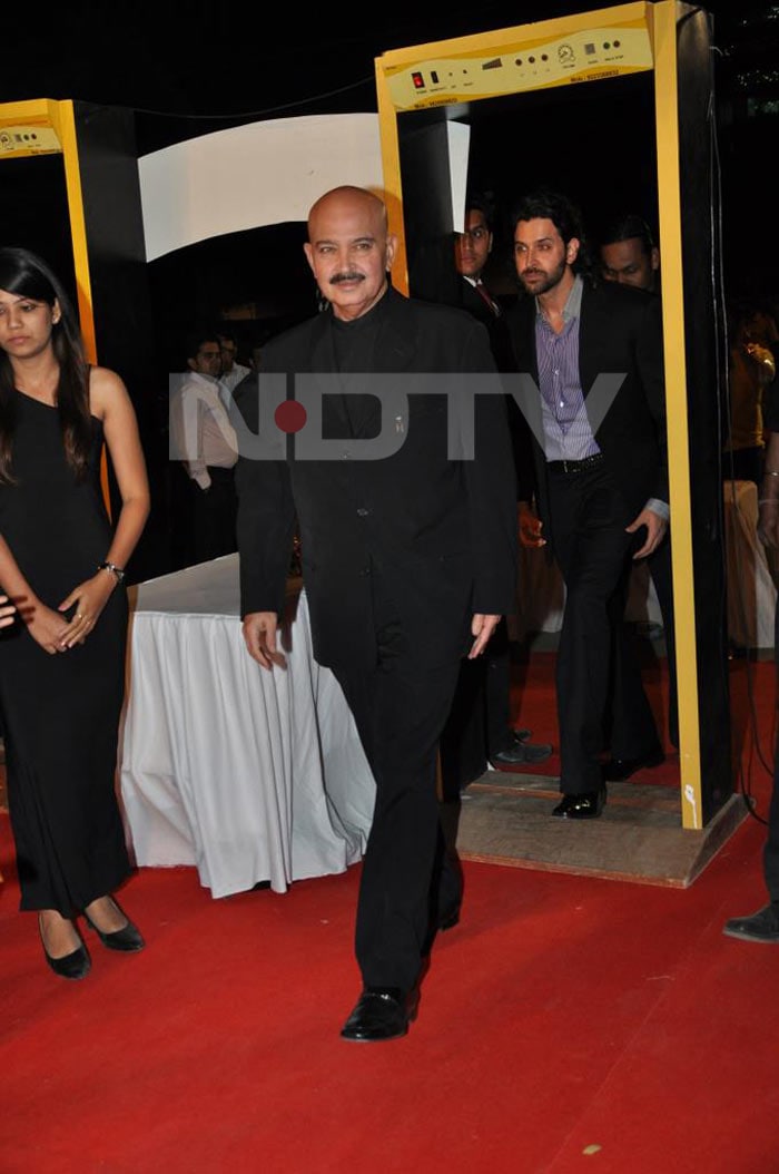 Vidya, Deepika, Hrithik at music awards