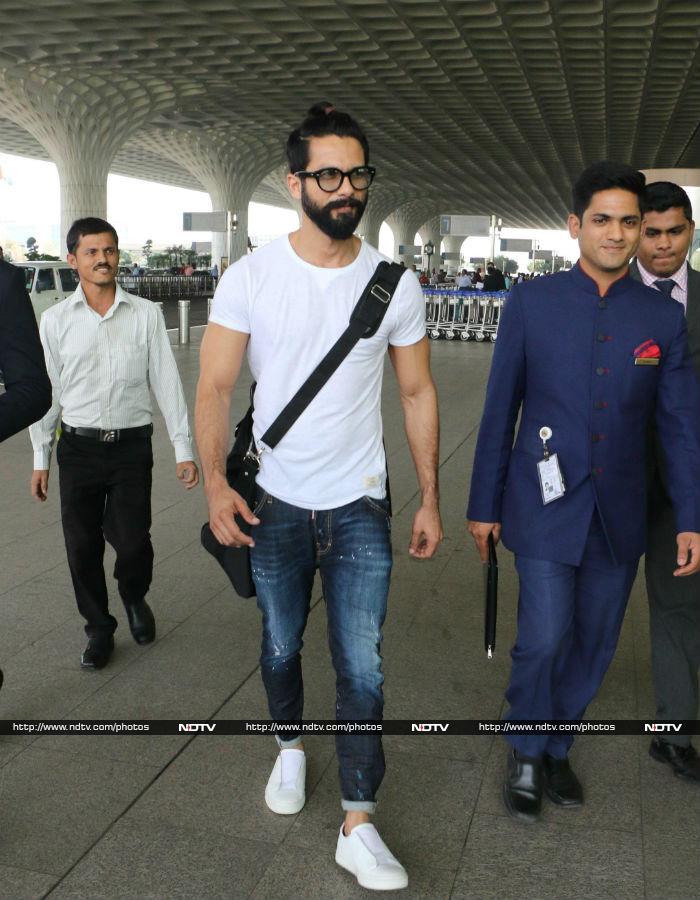 Raees Hits The screens, Laila Spotted At The Airport