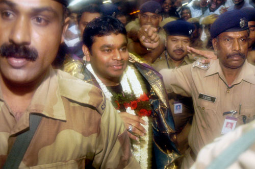 Hero's welcome for A R Rahman