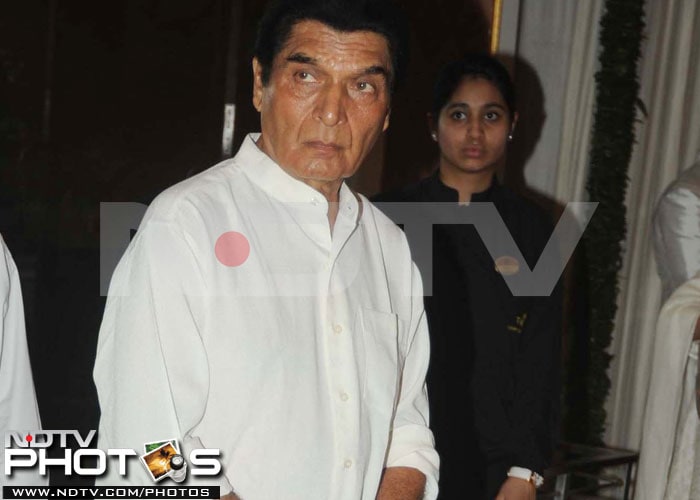 Veteran actor Asrani at the prayer meet. The actor had worked with Rajesh Khanna in a couple of movies, one of them being <i>Bawarchi</i>.