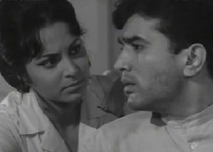 <b>Waheeda Rehman</b>: Waheeda and Rajesh Khanna appeared in only one film together - <i>Khamoshi</i> - but it was a milestone in Rajesh Khanna's career as an early critical and dramatic success. Waheeda, who delivered one of her finest performances as a nurse, recommended Rajesh Khanna for the role of one of the patients she gets personally involved with. <i>Khamoshi</i> was a remake of Bengali film <i>Dweep Jele Jaye</i> and will reportedly be remade in Hollywood with Jennifer Aniston playing the lead.