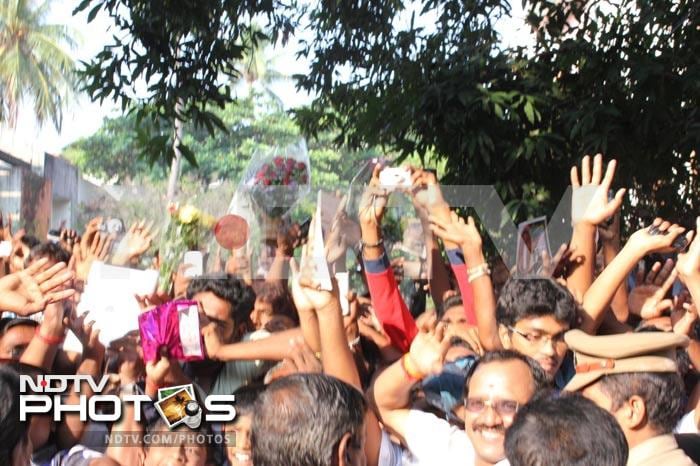 Rajinikanth celebrates birthday with fans