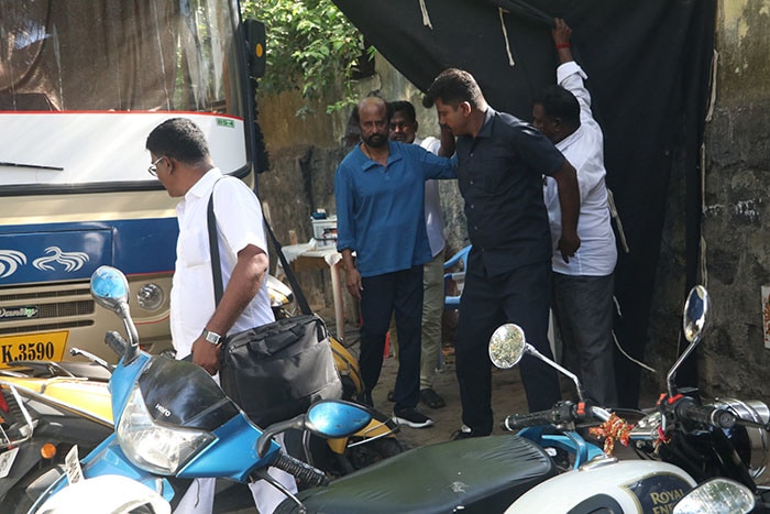 Rajinikanth Sets His Darbar In Mumbai