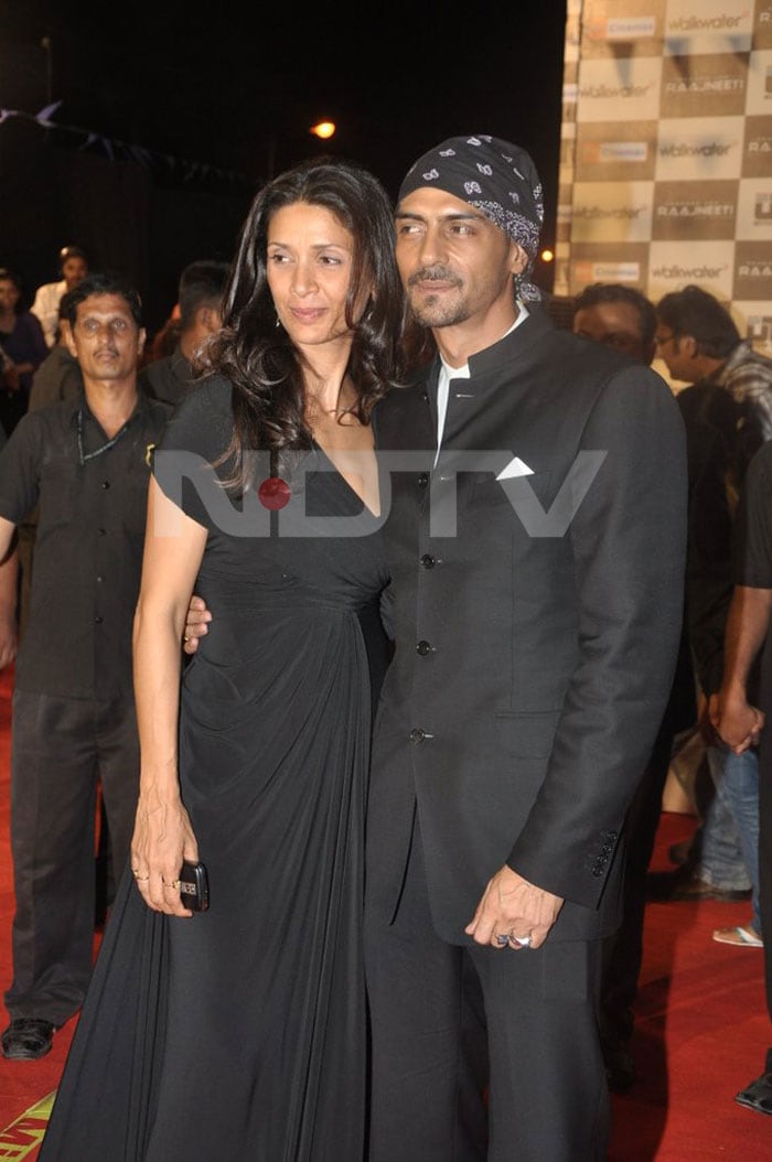 Aamir, Katrina attend Rajneeti premiere