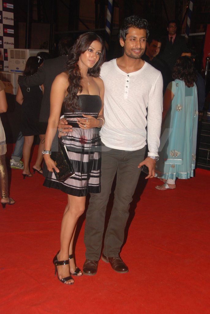 Aamir, Katrina attend Rajneeti premiere