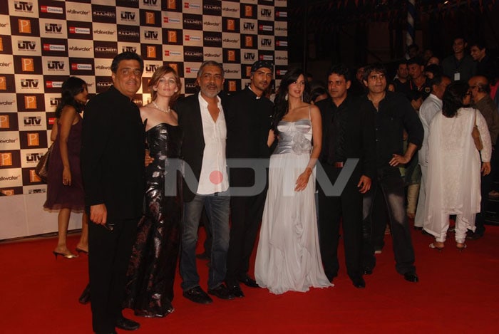 Aamir, Katrina attend <I>Rajneeti</I> premiere