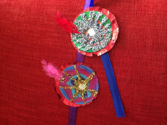 Ace choreographer Farah Khan shared a picture of the rakhis made by her daughters Anya and Diva for their brother Czar. <br><br>

This image was posted on Twitter by <a href="https://twitter.com/TheFarahKhan" target="_blank" rel="nofollow" >TheFarahKhan</a>