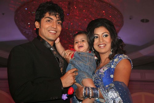 ''With <i>Pati, Patni Aur Woh</i>, audience will see these famous couples in real life situations and be part of their first journey into parenthood, sharing their joys, sorrows, trials and achievements.<br><BR> In this picture,  TV artists Gurmeet Chaudhary and Debina Bonnerjee, who played Ram and Sita in NDTV Imagine's Ramayan pose for photographers.