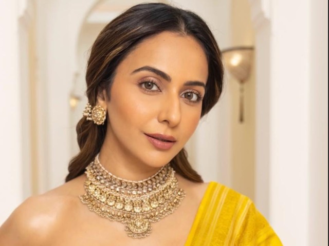 रामायणम् में रकुलप्रीत सिंह ने सूर्पणखा के रोल में भर दी जान, 'रावण' यश ने तारीफ में कहे ये शब्द