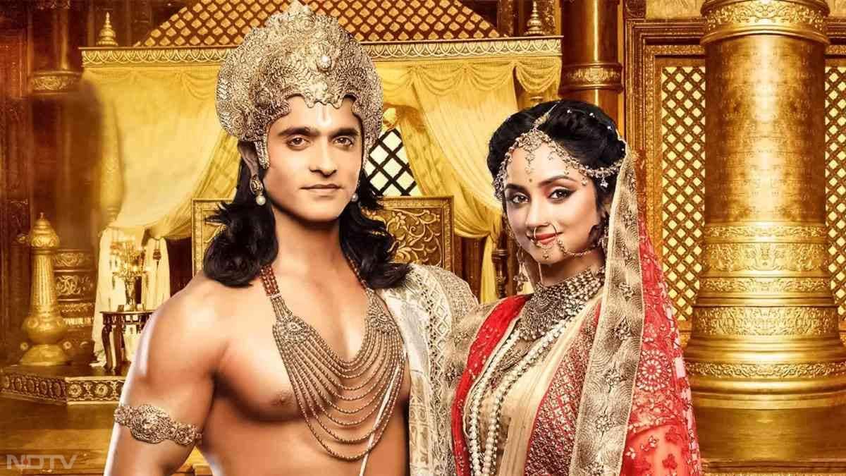 साल 2015-16 में स्टार प्लस पर आया शो 'सिय के राम' भी हॉटस्टार पर बेहद लोकप्रिय  रहा है. यह रामायण की कहानी को खूबसूरती और सादगी के साथ दिखाने  से दिखाई गई थी. आशीष शर्मा और मदिराक्षी मुंडले की जोड़ी को OTT पर आज भी बहुत पसंद किया जाता है.