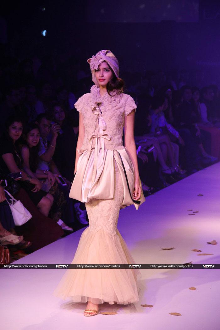 Bollywood in Fashion: Nargis, Diana, Sangeeta