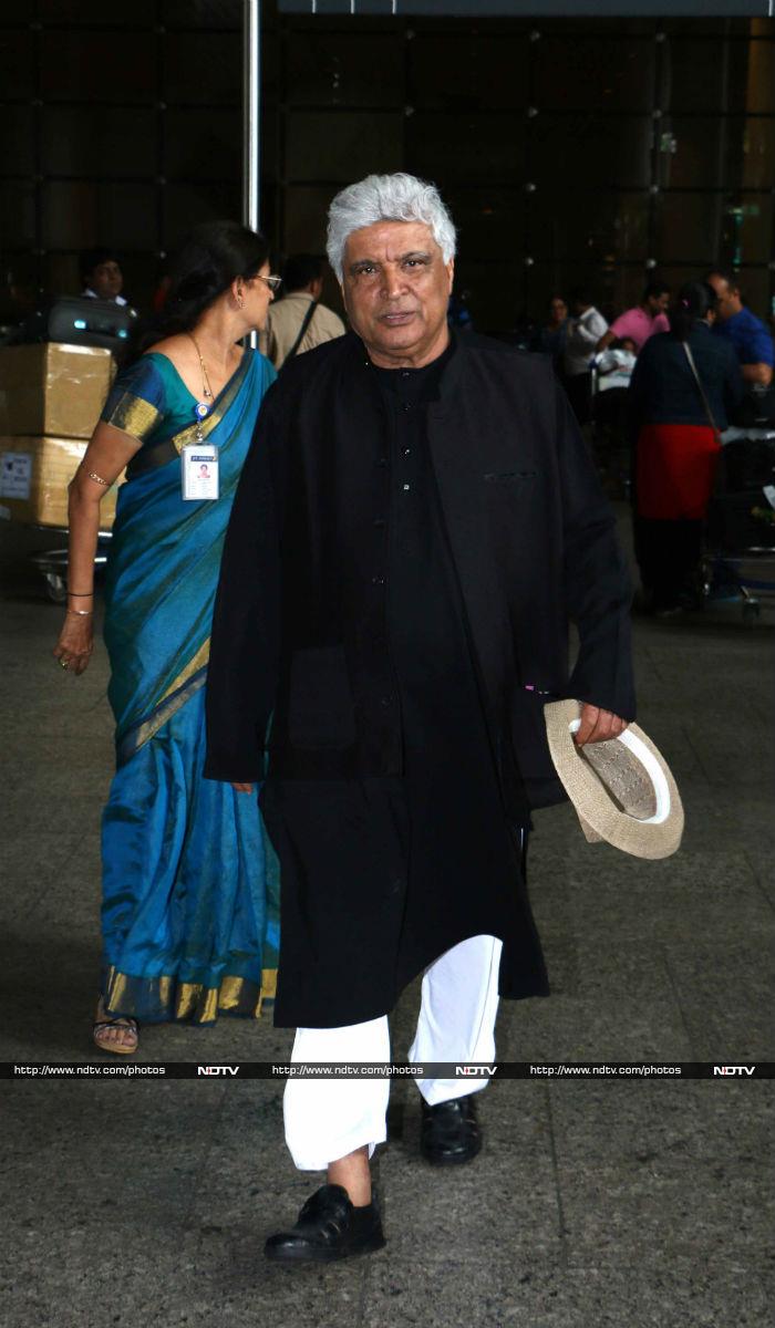 Tamasha at the Airport With Ranbir Kapoor, Deepika Padukone