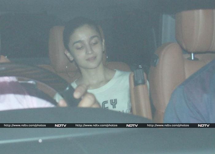 Ranbir And Alia\'s Cute Date With Roohi And Yash