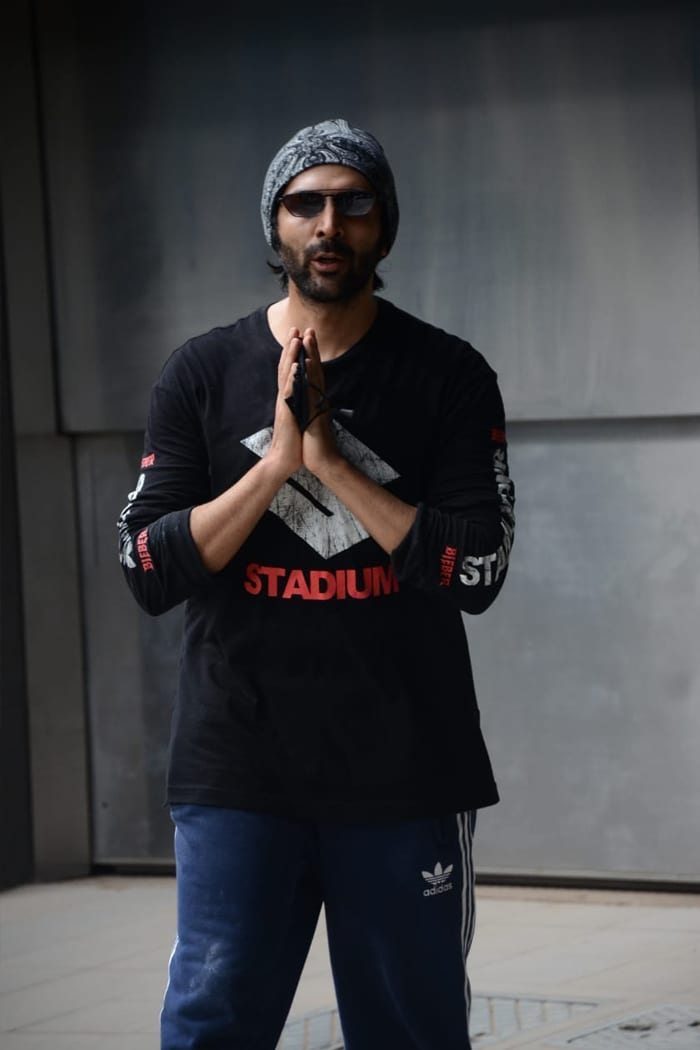 Kartik Aaryan was pictured outside his dance class.