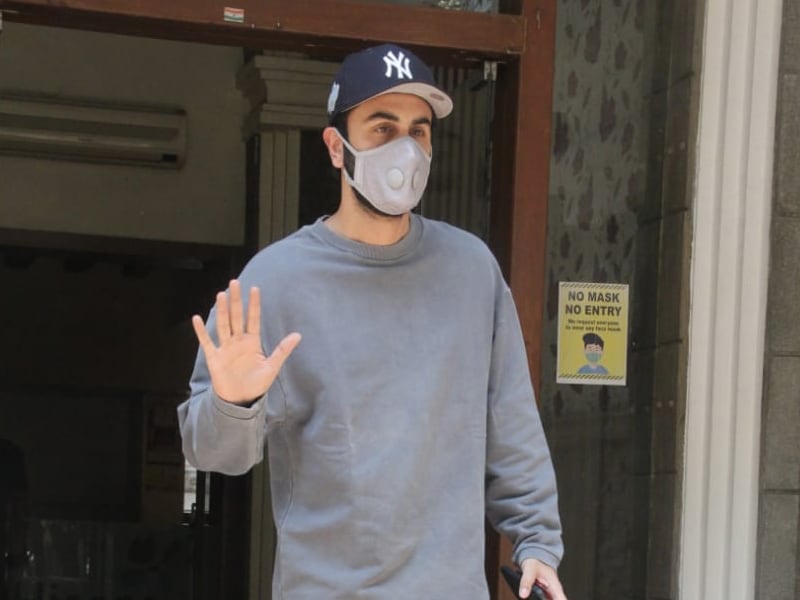 Spotted: Ranbir Kapoor, Recovered From COVID-19, At A Clinic