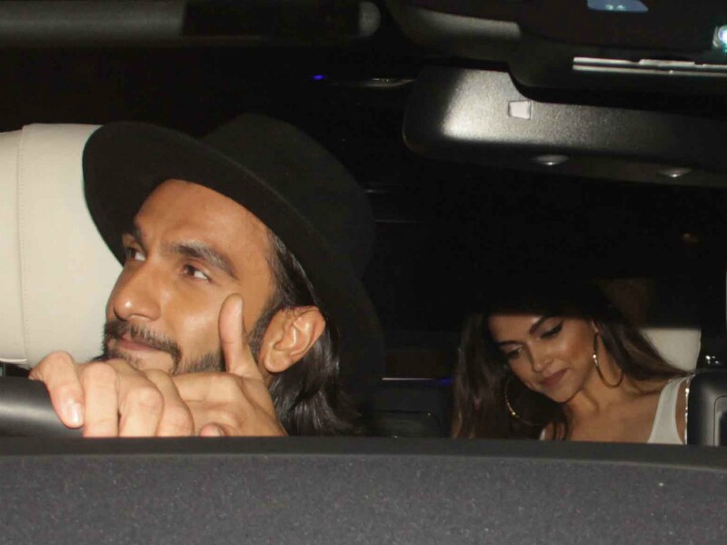 Photo : When Ranveer And Deepika Put On Their Party Shoes