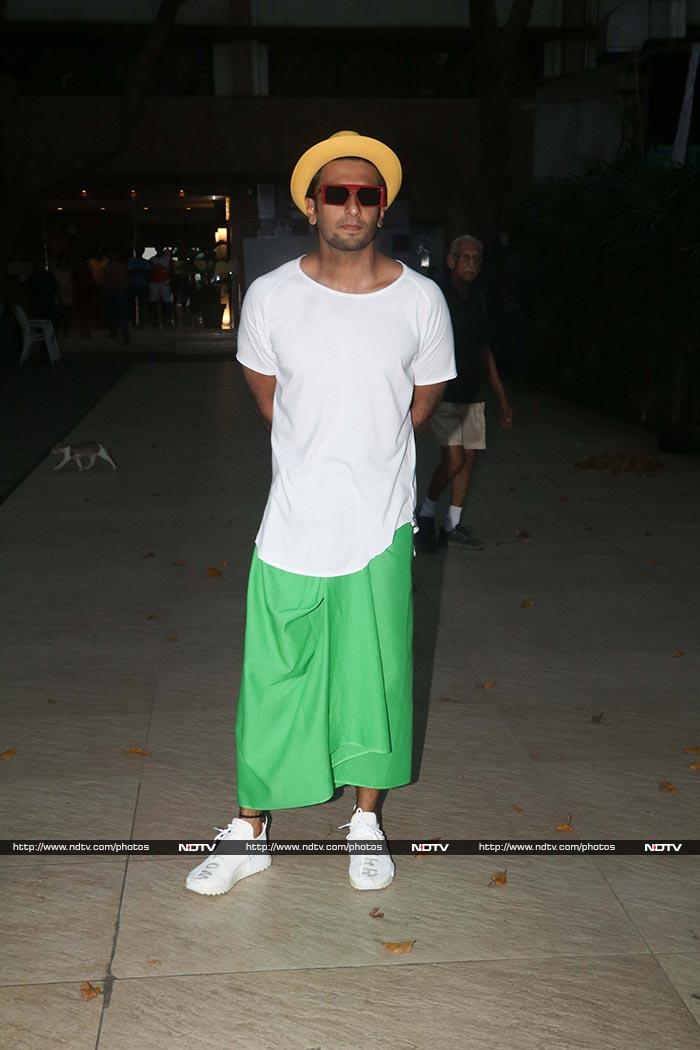 How Cool Is Ranveer Singh\'s Outfit?