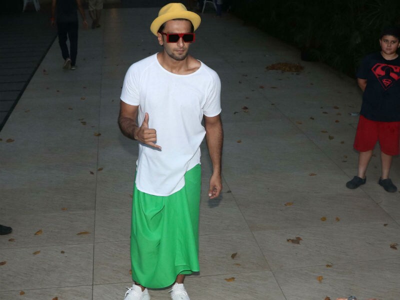 Photo : How Cool Is Ranveer Singh's Outfit?