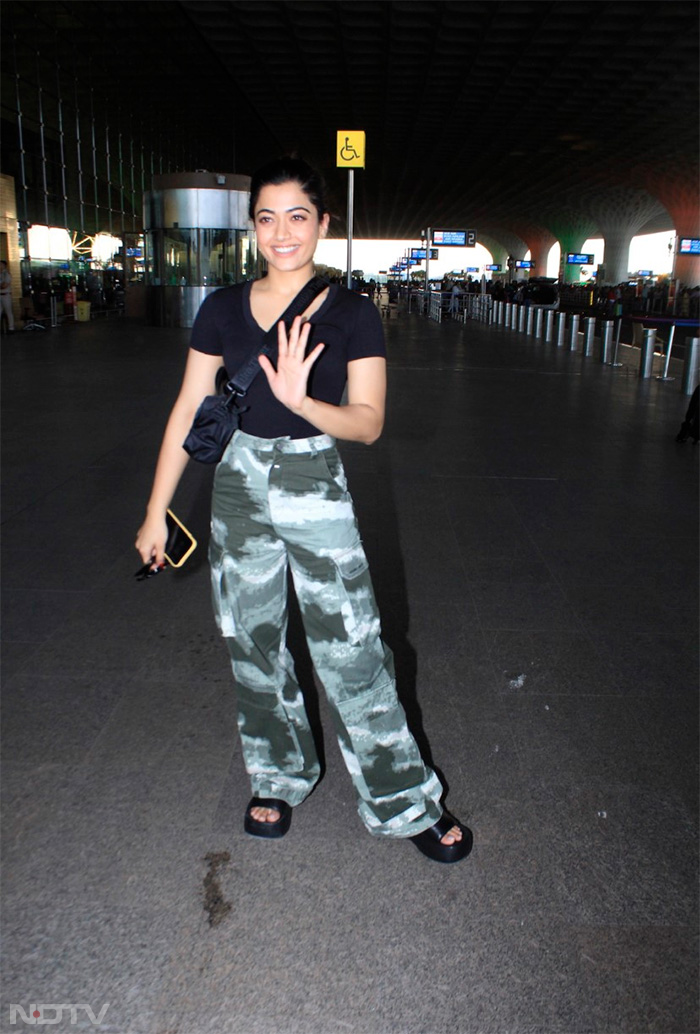 Rashmika Mandanna, Janhvi Kapoor And Others\' Airport Style