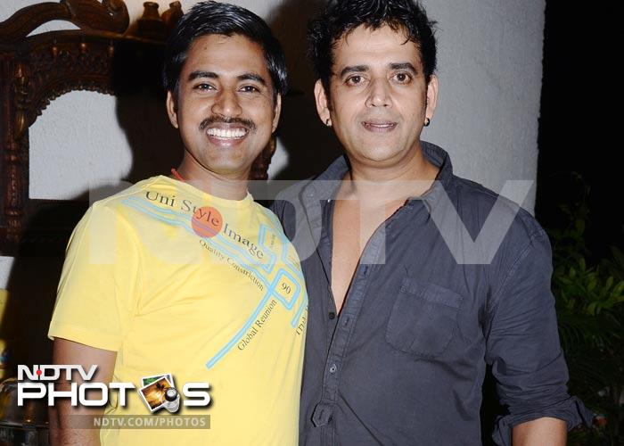 Sushil Kumar, who had won the prize of Rs 5 crore in the fifth season of Kaun Banega Crorpati, poses with the birthday boy. <br><br>Sushil, who has been voted out of the dance reality show, had said it was difficult to resist the offer of participating in such a glamorous show but he hopes that he doesn't get more such offers in future as he won't be able to control the temptation to accept them.