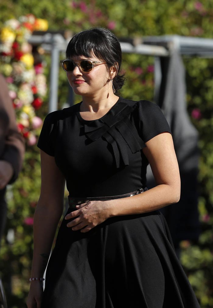 American singer and songwriter Norah Jones, Pandit Ravi Shankar's daughter with concert producer Sue Jones, arrives for the memorial.