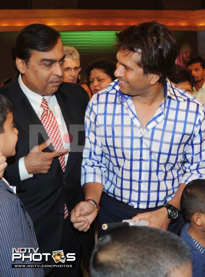 Mukesh Ambani with Sachin Tendulkar.