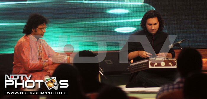 Rahul Sharma plays the santoor at the event.