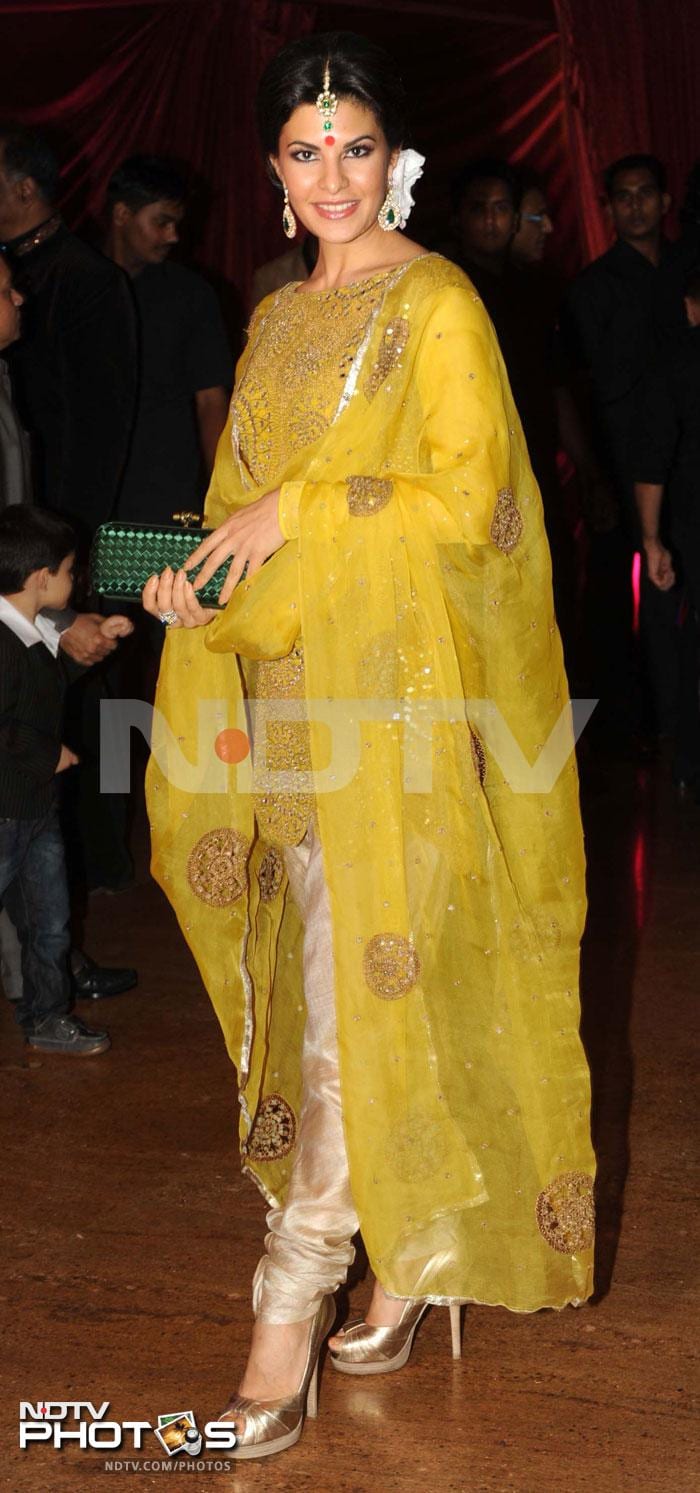Aishwarya leads star parade at Reception