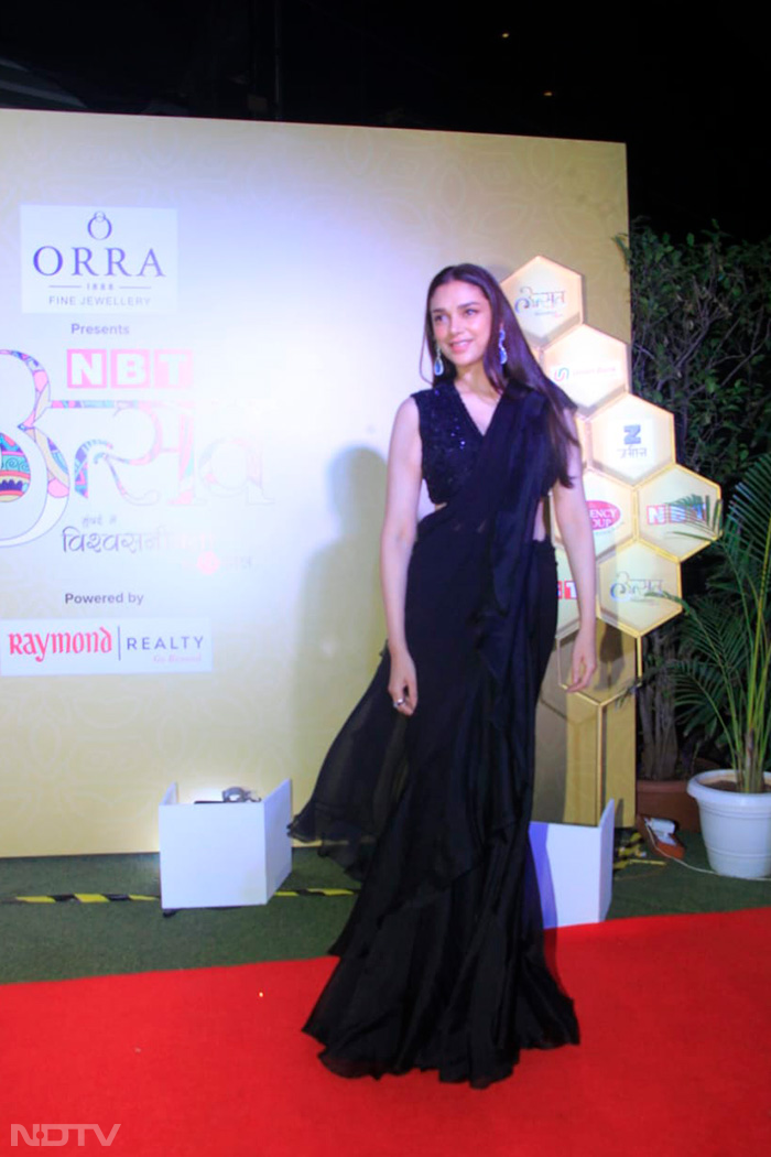 Red Carpet Round-Up: Take Notes From Kajol, Kriti And Aditi