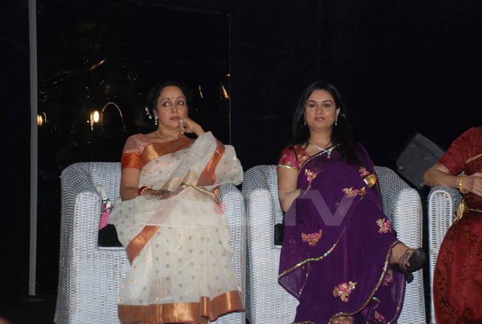 Hema Malini and Padmini Kolhapure.