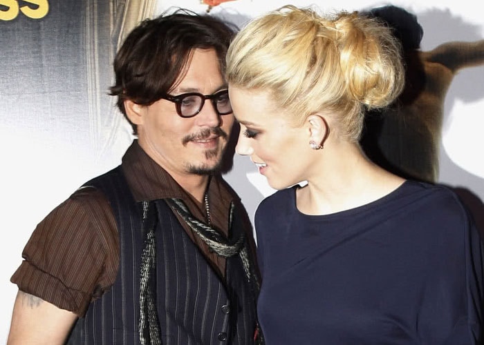 Johnny Depp confirmed to have separated from his partner of 14 years, Vanessa Paradis, and gossip says he's already scored himself a new girl. 26 year old actress Amber Heard is reportedly the new love interest and <i>The Pirates of the Caribbean</i> star has apparently bought a horse for Amber on the sets of his new film <i>The Lone Ranger</i>, so that they can go riding together.<br><br>

"Amber's been a regular visitor to the set. Johnny's even bought her a horse so they can go riding whenever he gets a break," a source said.<br><br>

Amber, who was seen opposite Johnny Depp in <i>The Rum Diary</i>, is openly bisexual. Johnny was reportedly bored with Vanessa, with whom he has two children, and ended their relationship because he felt that there was no spark between them. He has a chequered romantic record, having previously dated Kate Moss and actresses Winona Ryder, Sherilyn Fenn and Jennifer Grey. He was also married to make up artist Lori Anne Ellison for two years at age 20.<br><br>

Coming up: Is Minissha Lamba dating someone?